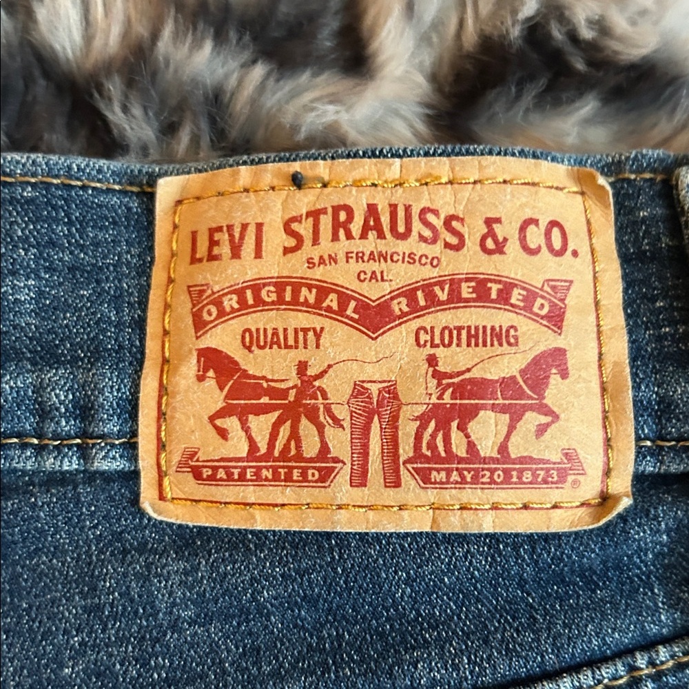 Levi Strauss jean shorts size 27 new never worn  never washed - Picture 5 of 13